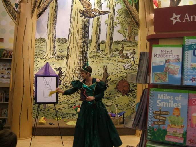 Gallery photo 2 of Queen Emeralda