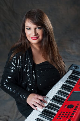 Gallery photo 4 of Queen Helene