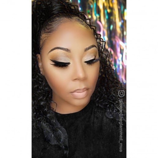 Gallery photo 2 of Queen of the Glammed