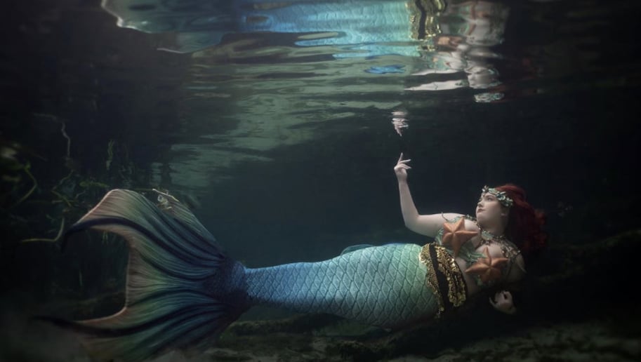 Gallery photo 7 of Queen Rowan The Emerald Mermaid
