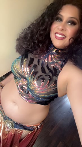 Gallery photo 2 of Queen Yareli Bellydance