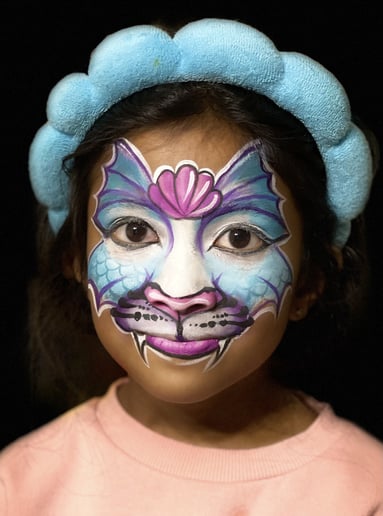Gallery photo 9 of QueenBee Faces