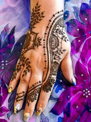 Gallery photo 7 of Awakened Henna