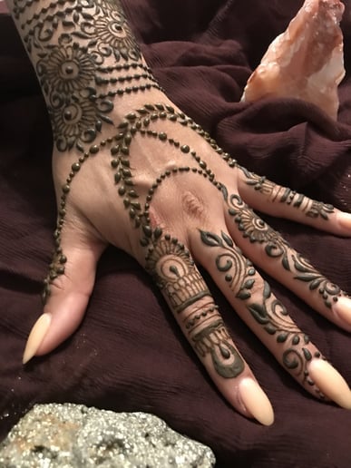 Gallery photo 3 of Awakened Henna
