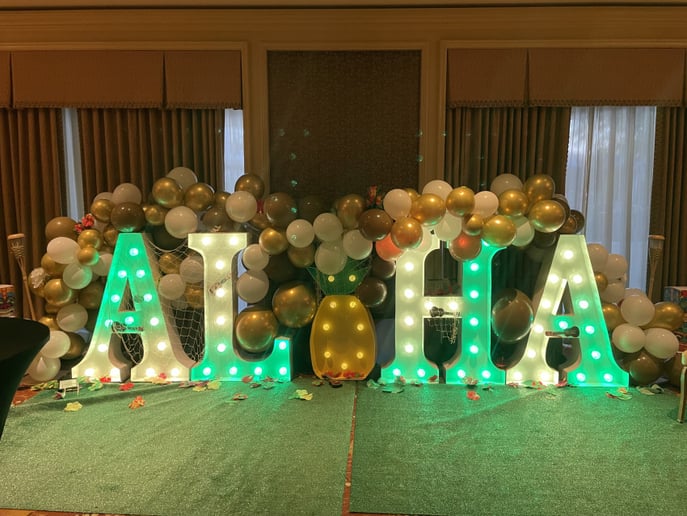 Gallery photo 2 of QueenZee Balloon Creations & More