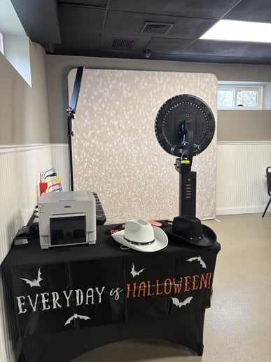 Gallery photo 3 of Quik Pik Photo Booth