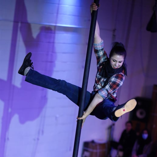 Gallery photo 1 of Rach on Rope