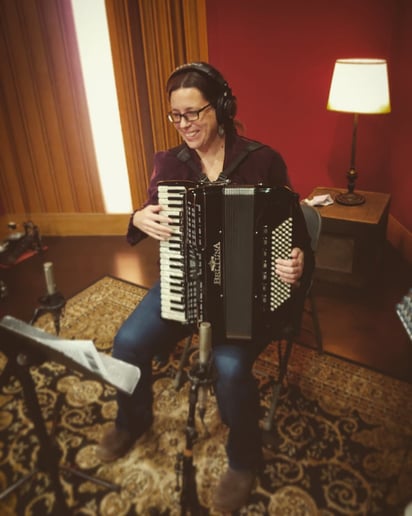 Gallery photo 7 of Rachel Bell Music