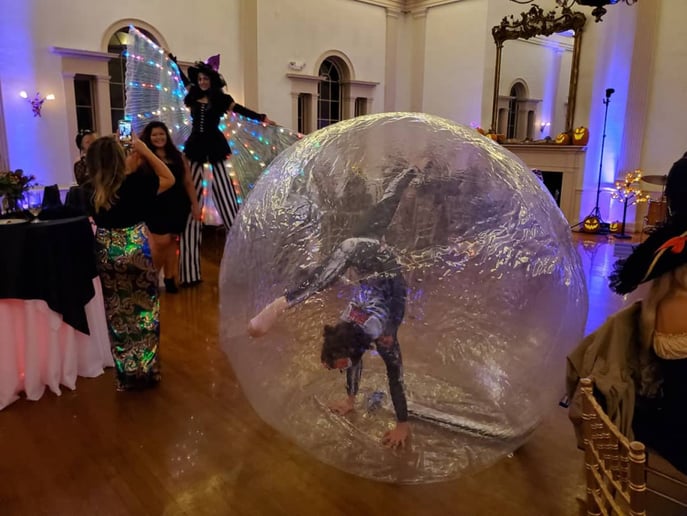Gallery photo 1 of Rachel Hipszer: Circus Entertainment