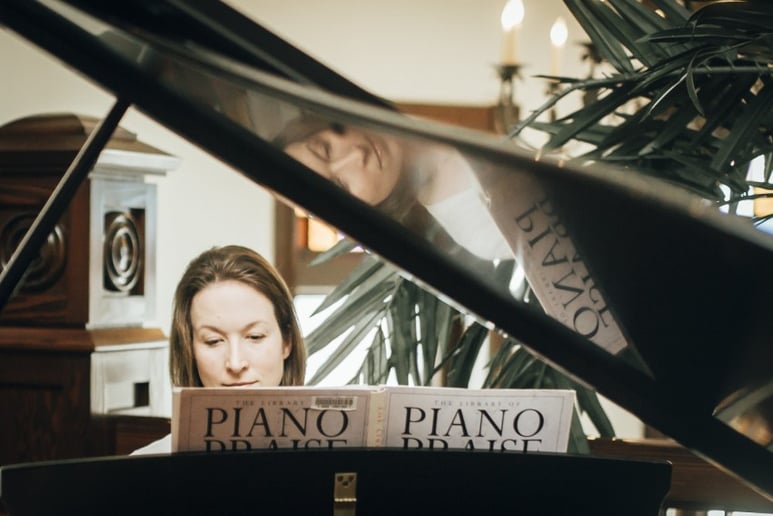 Gallery photo 7 of Rachel Sargent, Wedding Pianist