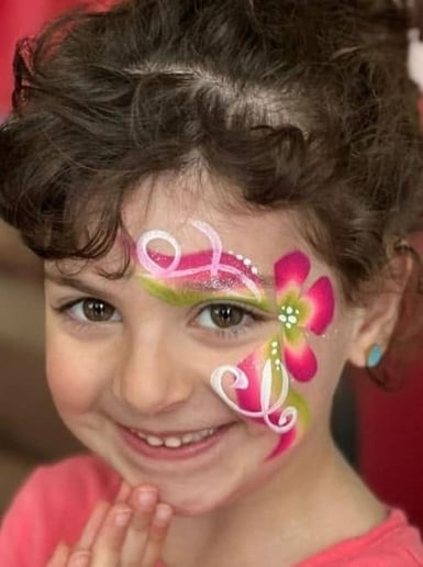 Gallery photo 7 of Rachelle Face Painting and More