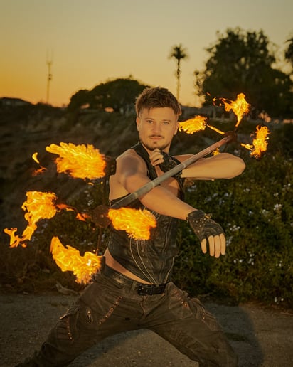 Gallery photo 3 of Horizon by Radiate Fire Dancing