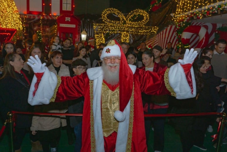 Gallery photo 3 of Rafael Claus