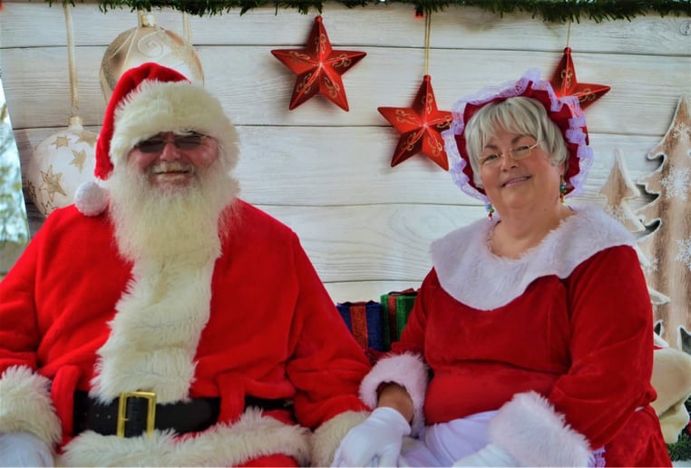 Gallery photo 6 of Ragin Cajun Santa Allen
