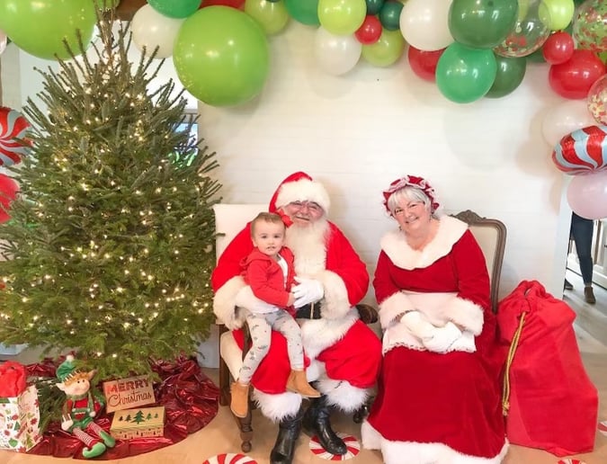Gallery photo 3 of Ragin Cajun Santa Allen