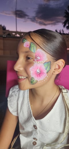 Gallery photo 3 of Rainbow Magic Facepaint