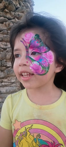 Gallery photo 9 of Rainbow Magic Facepaint