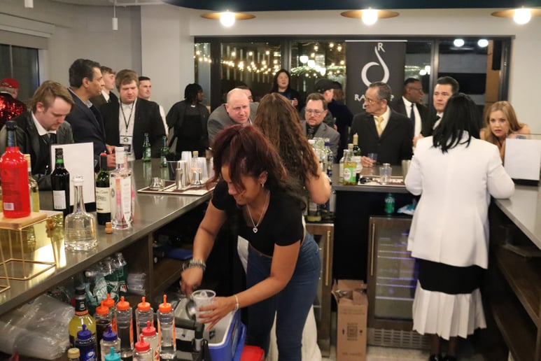 Gallery photo 4 of Raindrop Liquor Cocktail Experience
