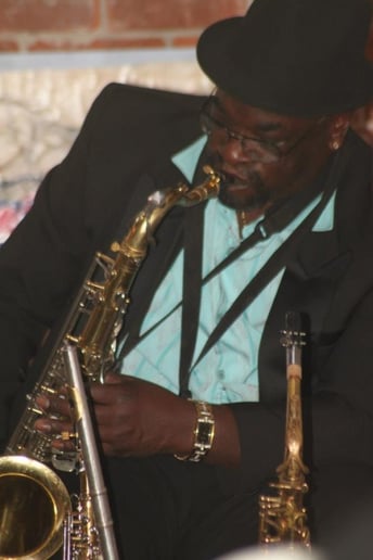 Gallery photo 28 of Ralph  Gordon Smooth jazz Solo