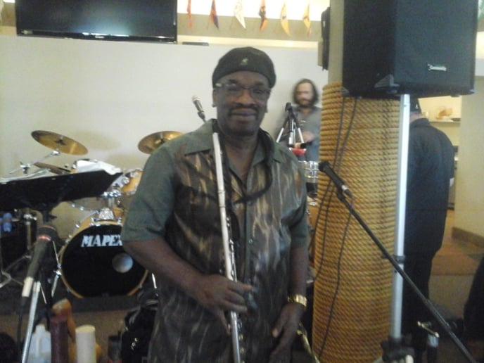 Gallery photo 45 of Ralph  Gordon Smooth jazz Solo