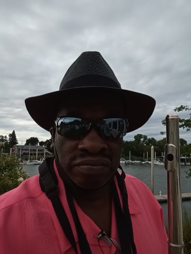 Gallery photo 42 of Ralph  Gordon Smooth jazz Solo