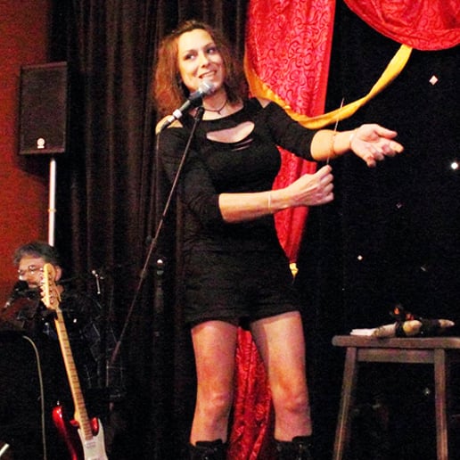 Gallery photo 1 of Randi Rain