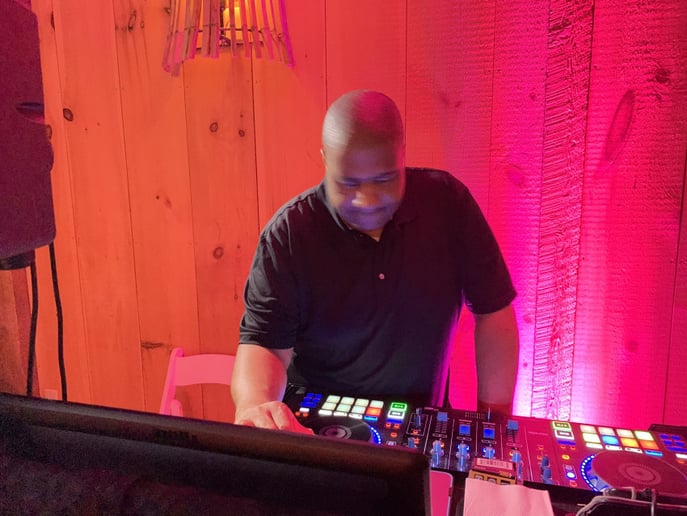 Gallery photo 4 of Randoz Event DJ