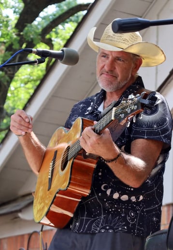 Gallery photo 9 of Randy Hawkins & The Two Dollar Tour