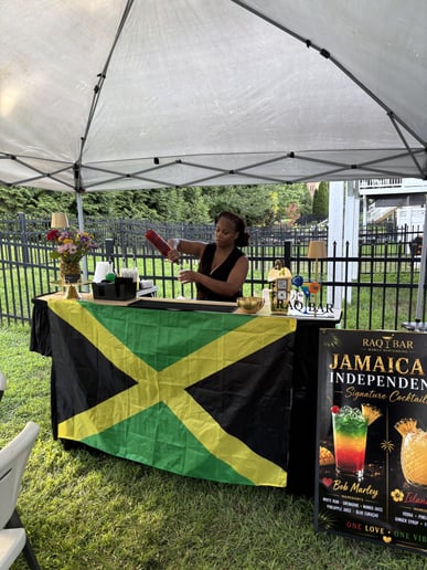 Gallery photo 4 of RAQ BAR Mobile Bartending Service
