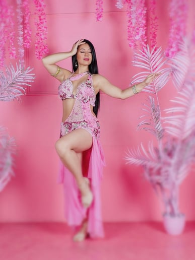 Gallery photo 2 of Tiana Bellydance - Raqs Sharqi Artist/Choreographer