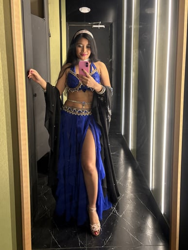 Gallery photo 5 of Thaja Dancer