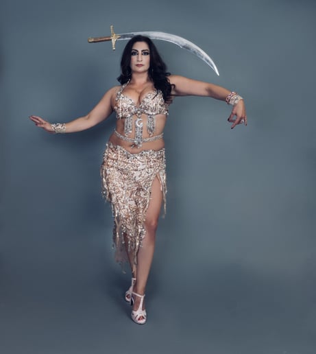 Gallery photo 7 of Raquel Oriental Belly Dancer