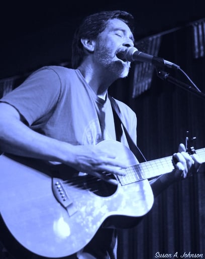 Gallery photo 1 of Raul Odonnal