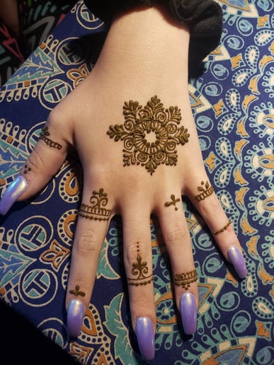 Gallery photo 9 of Raven Heart Mehndi - Henna by Bex