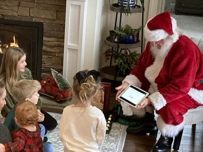 Gallery photo 10 of Real-Bearded Professional Santa Claus