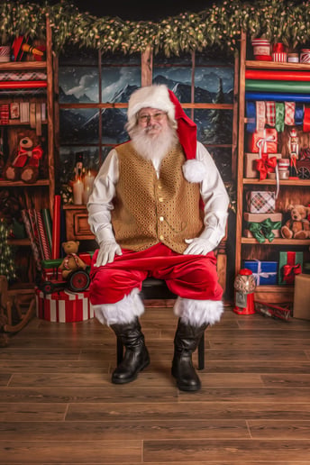 Gallery photo 6 of Real Beard Victorian Santa - Pittsburgh