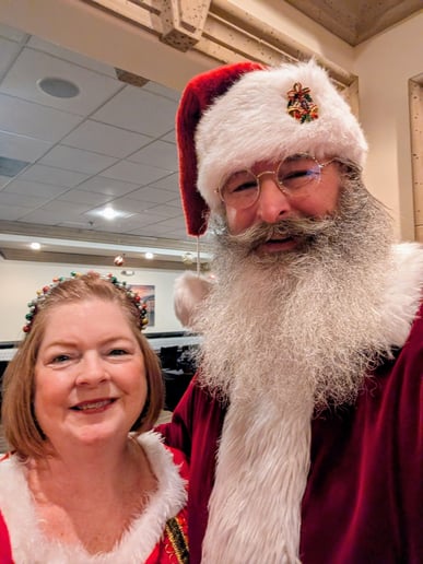 Gallery photo 18 of Real Bearded Santa Kevin
