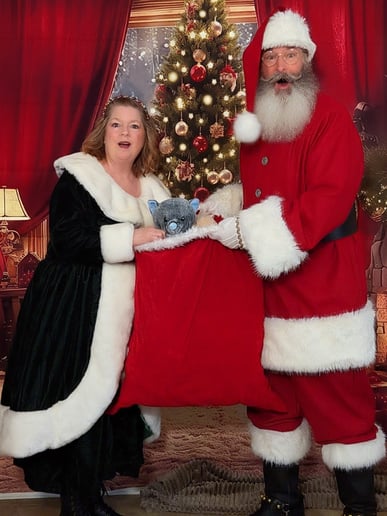 Gallery photo 7 of Real Bearded Santa Kevin
