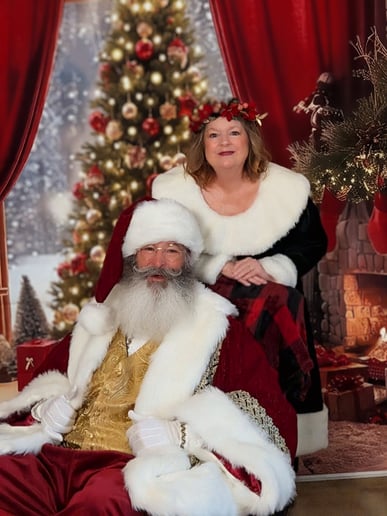 Gallery photo 2 of Real Bearded Santa Kevin