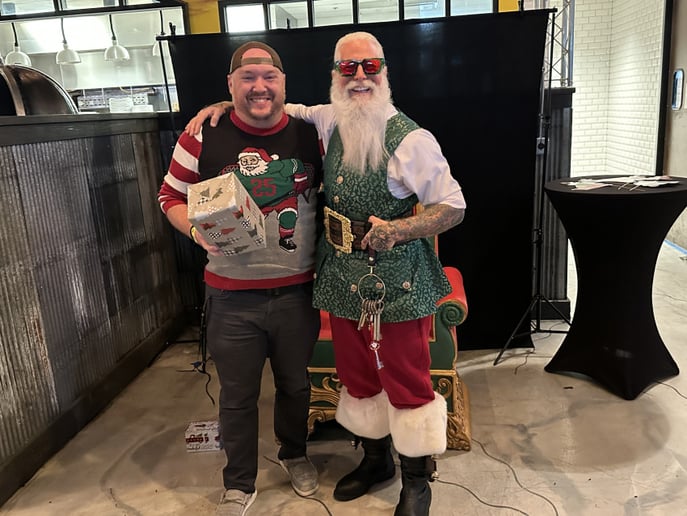 Gallery photo 4 of ReaL Santa Phil