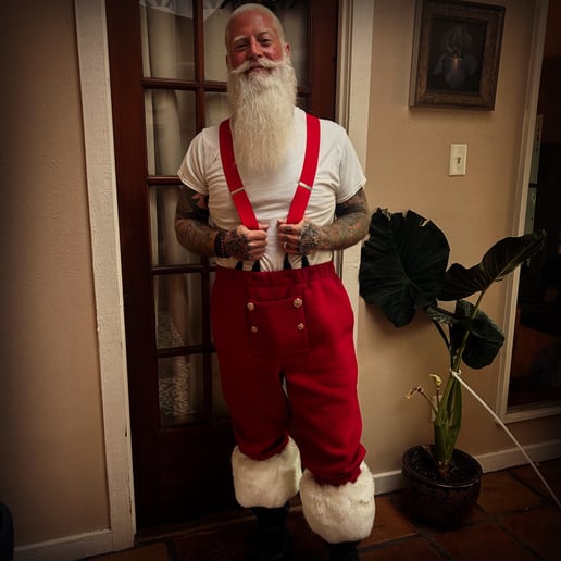 Gallery photo 9 of ReaL Santa Phil