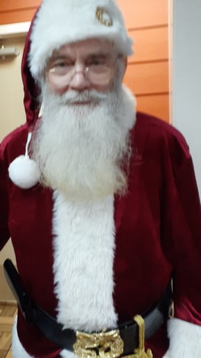 Gallery photo 1 of RealSanta3615
