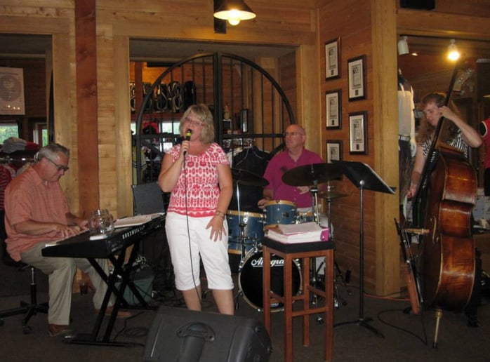 Gallery photo 6 of Rebecca Hardiman & Friends
