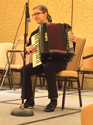 Gallery photo 12 of Rebecca Jane Accordion/Keyboard/Pianist