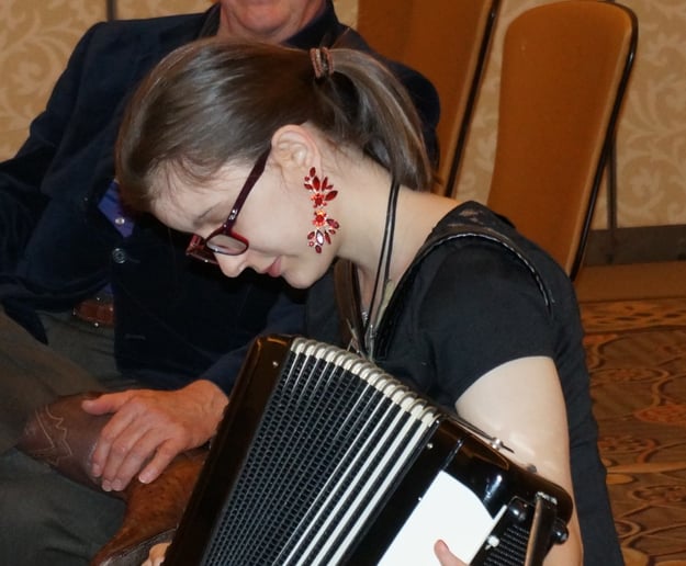 Gallery photo 15 of Rebecca Jane Accordion/Keyboard/Pianist