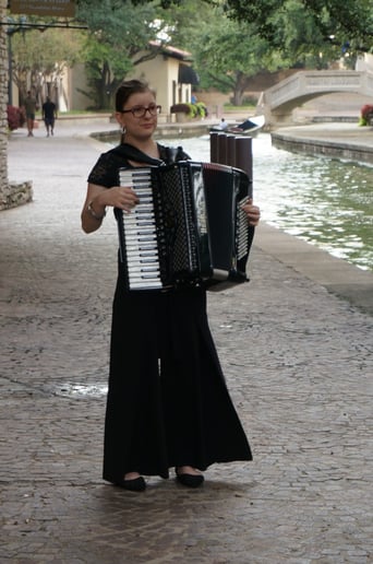 Gallery photo 22 of Rebecca Jane Accordion/Keyboard/Pianist
