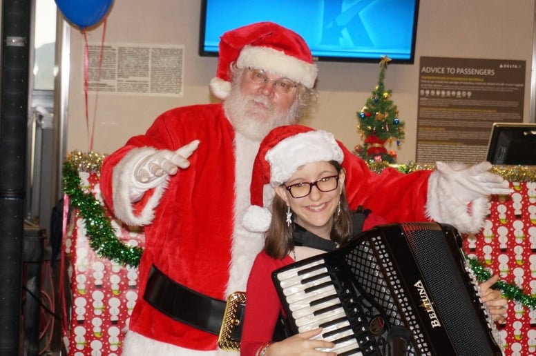 Gallery photo 25 of Rebecca Jane Accordion/Keyboard/Pianist