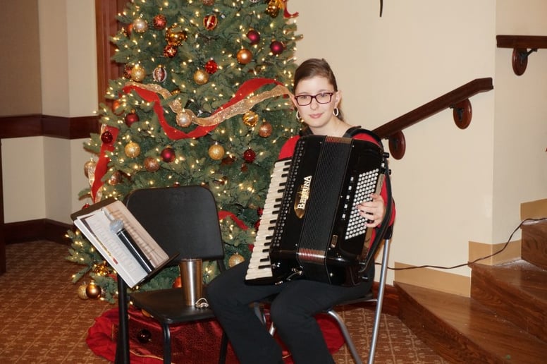 Gallery photo 27 of Rebecca Jane Accordion/Keyboard/Pianist