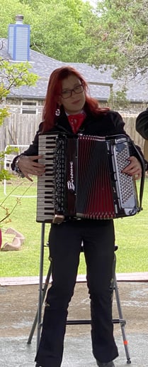 Gallery photo 34 of Rebecca Jane Accordion/Keyboard/Pianist