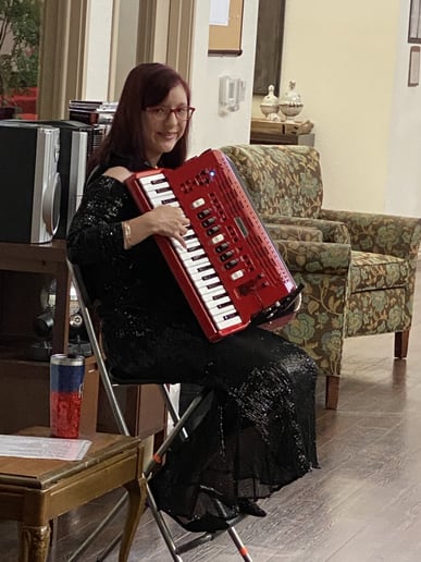 Gallery photo 40 of Rebecca Jane Accordion/Keyboard/Pianist